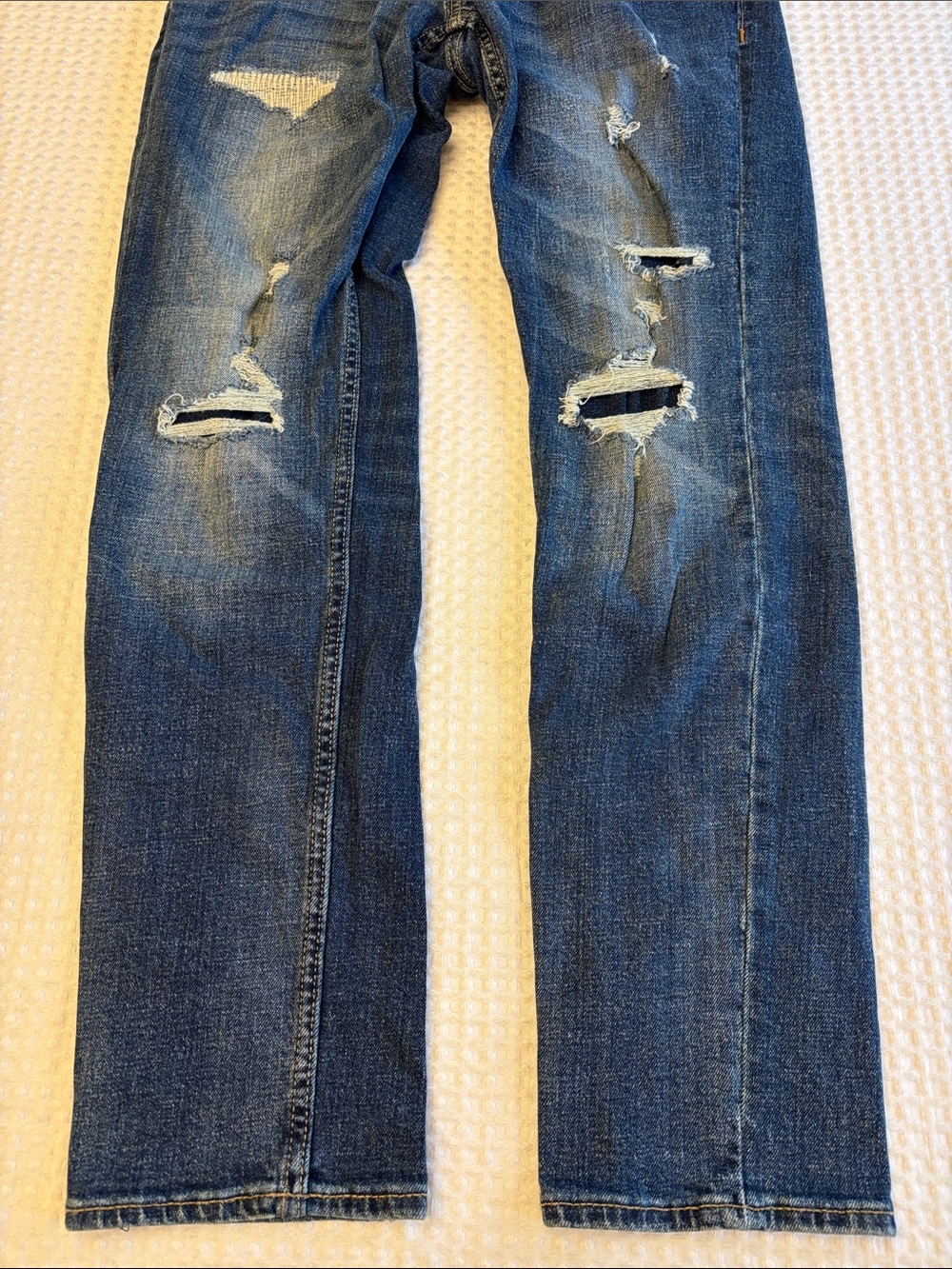 Old Navy Men's 30x32 Slim Distressed Dark Blue Straight Jeans Built-In Flex - Picture 4 of 8
